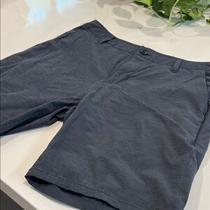 Vuori Men's Charcoal Flat Front Shorts